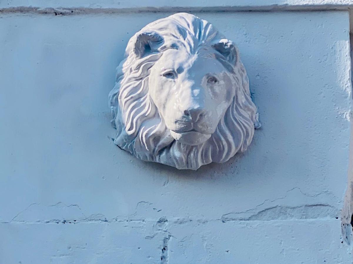 The Sleeping Lion - Dunoon Holiday Home Exteriör bild